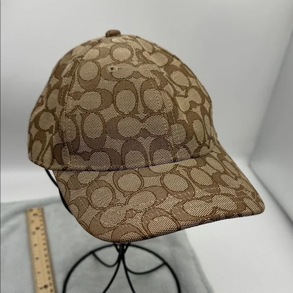 Women’s Jacquard Baseball Cap In Like New Condition - Picture 5 of 6